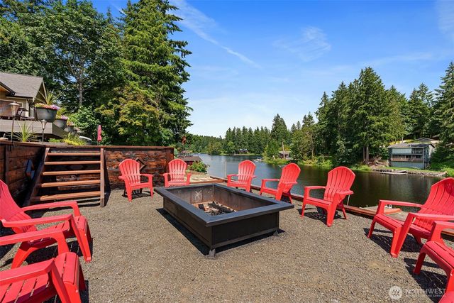 4914 Thompson Lane SE, Olympia, WA 98513