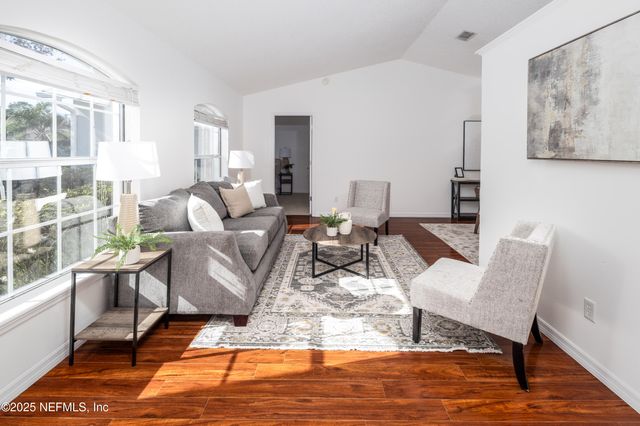 13025 VIBURNUM Drive N, Jacksonville, FL 32246