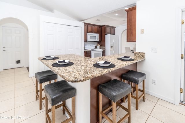 13025 VIBURNUM Drive N, Jacksonville, FL 32246