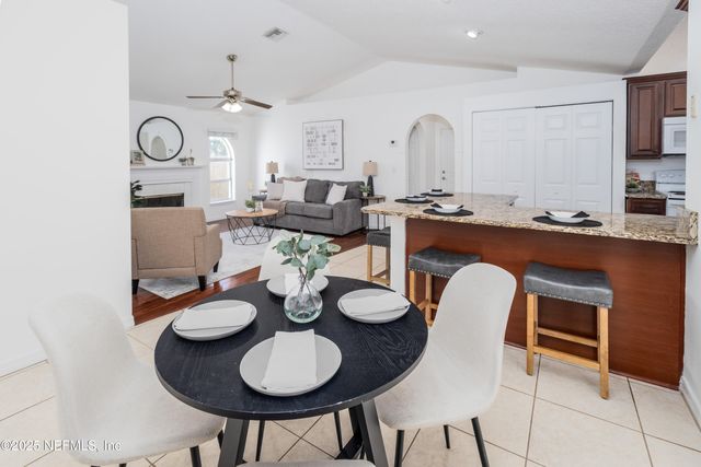 13025 VIBURNUM Drive N, Jacksonville, FL 32246