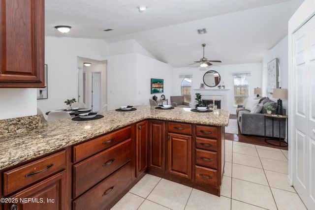 13025 VIBURNUM Drive N, Jacksonville, FL 32246