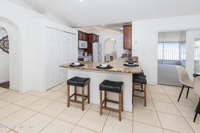 13025 VIBURNUM Drive N, Jacksonville, FL 32246