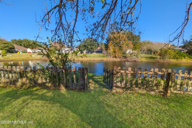 13025 VIBURNUM Drive N, Jacksonville, FL 32246