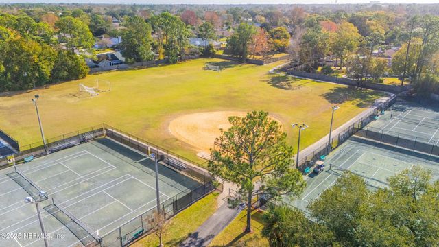 13025 VIBURNUM Drive N, Jacksonville, FL 32246