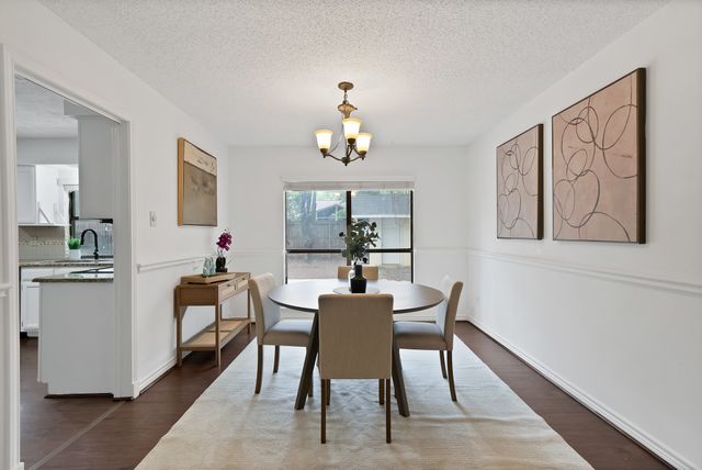 413 Wild Oak Lane, Euless, TX 76039