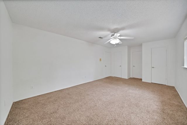 413 Wild Oak Lane, Euless, TX 76039