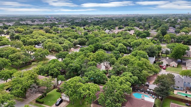 413 Wild Oak Lane, Euless, TX 76039