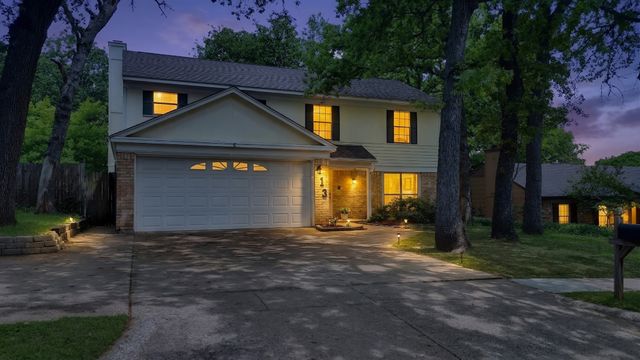 413 Wild Oak Lane, Euless, TX 76039