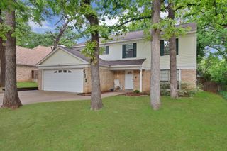 413 Wild Oak Lane, Euless, TX 76039