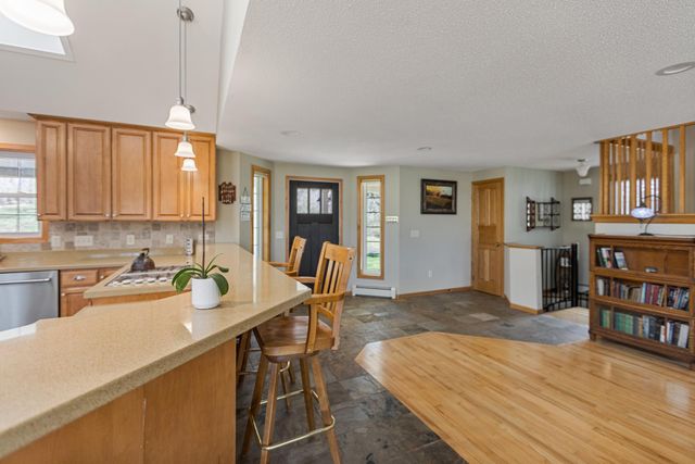 1342 Stagecoach Trail S, Afton, MN 55001