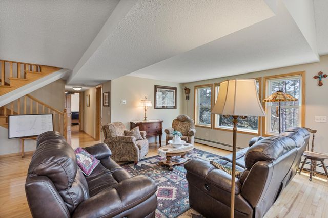1342 Stagecoach Trail S, Afton, MN 55001