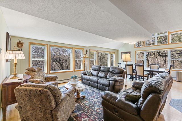 1342 Stagecoach Trail S, Afton, MN 55001