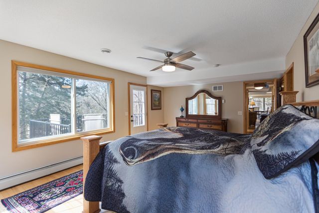 1342 Stagecoach Trail S, Afton, MN 55001