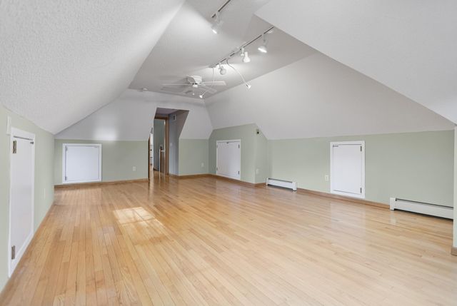 1342 Stagecoach Trail S, Afton, MN 55001
