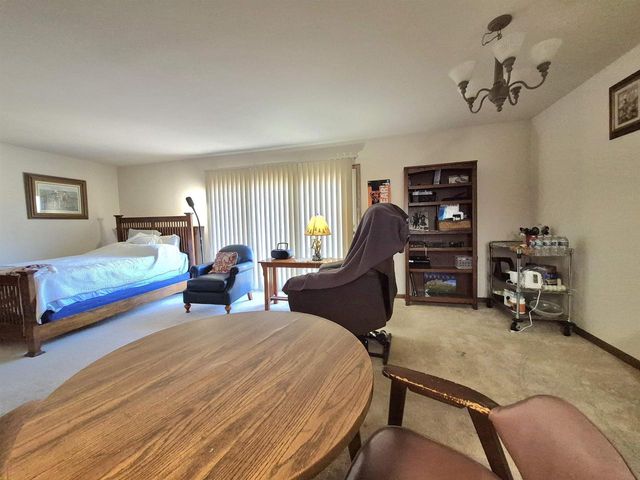 2522 W Memorial Drive, Janesville, WI 53548