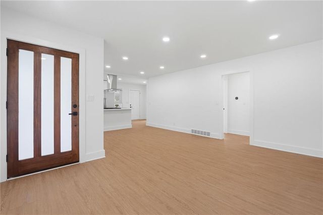 2118 Glendale Drive, Decatur, GA 30032