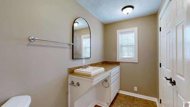 1339 colorado st, Calvert City, KY 42029