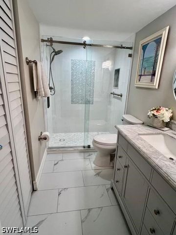 1075 Foxfire LN 310, Naples, FL 34104