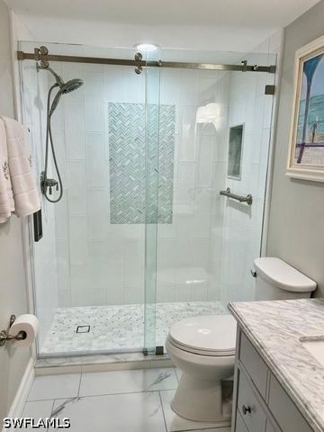 1075 Foxfire LN 310, Naples, FL 34104