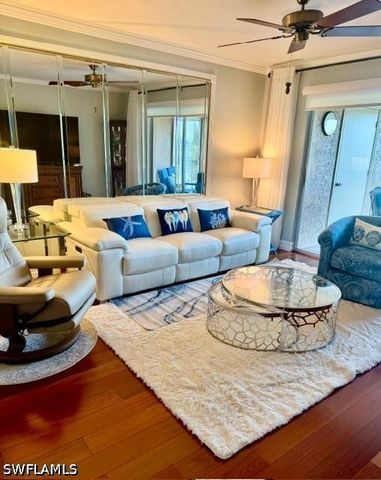 1075 Foxfire LN 310, Naples, FL 34104