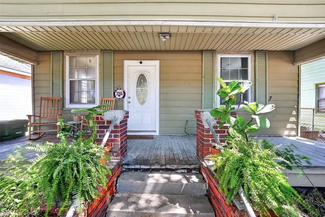 7039 Avenue E, Houston, TX 77011