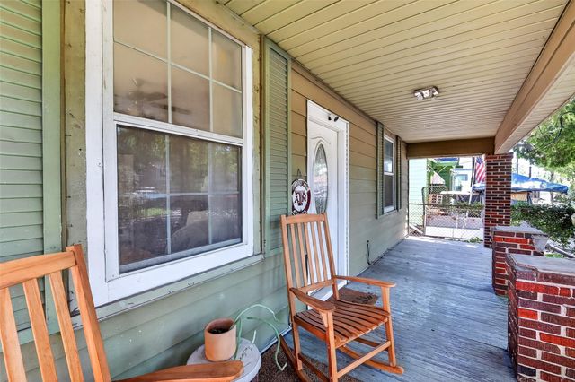 7039 Avenue E, Houston, TX 77011
