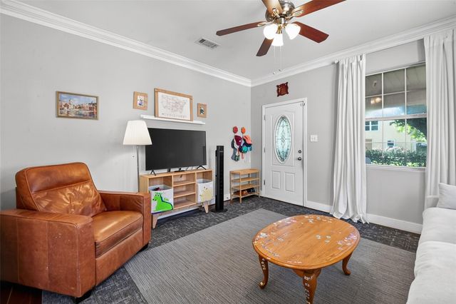 7039 Avenue E, Houston, TX 77011