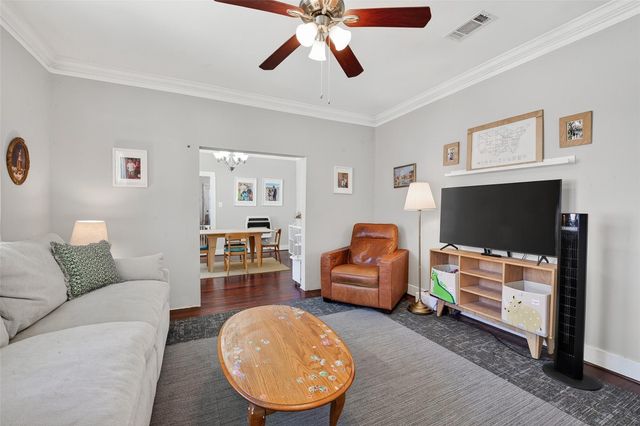 7039 Avenue E, Houston, TX 77011