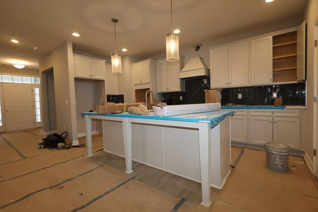 6952 Corsican Loop N, Hilliard, OH 43026