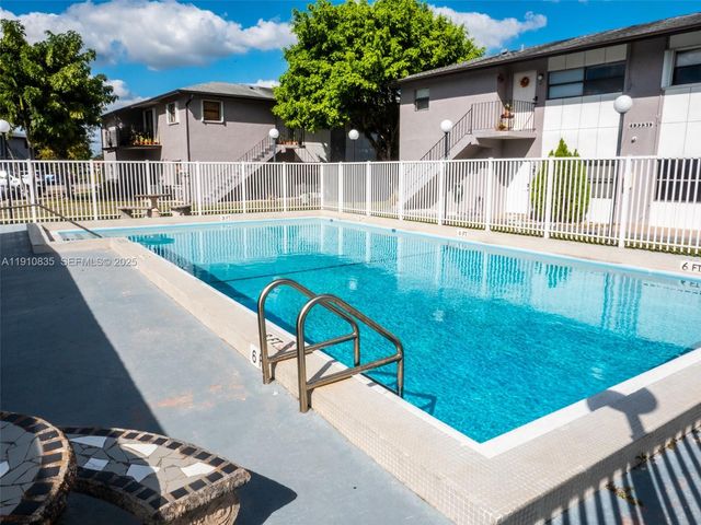 13241 SW 17th Ln 23-4, Miami, FL 33175