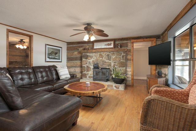7286 Mullins Cove Road, Whitwell, TN 37397