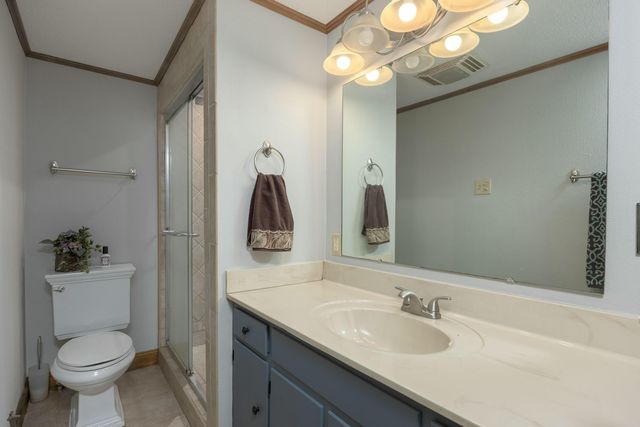 7286 Mullins Cove Road, Whitwell, TN 37397