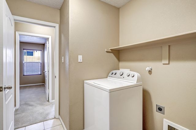 2238 Cortina Loop SE, Rio Rancho, NM 87124