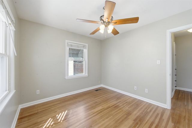 2802 W Douglas Ave, Wichita, KS 67203