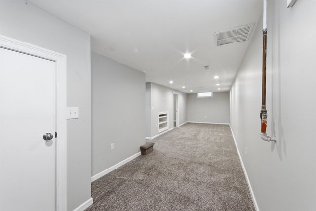 2802 W Douglas Ave, Wichita, KS 67203