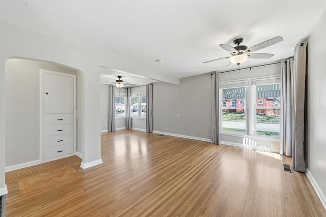 2802 W Douglas Ave, Wichita, KS 67203