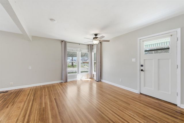 2802 W Douglas Ave, Wichita, KS 67203