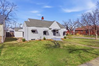 2802 W Douglas Ave, Wichita, KS 67203