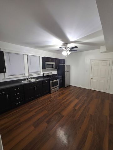 1748 N Keystone Avenue, Chicago, IL 60639