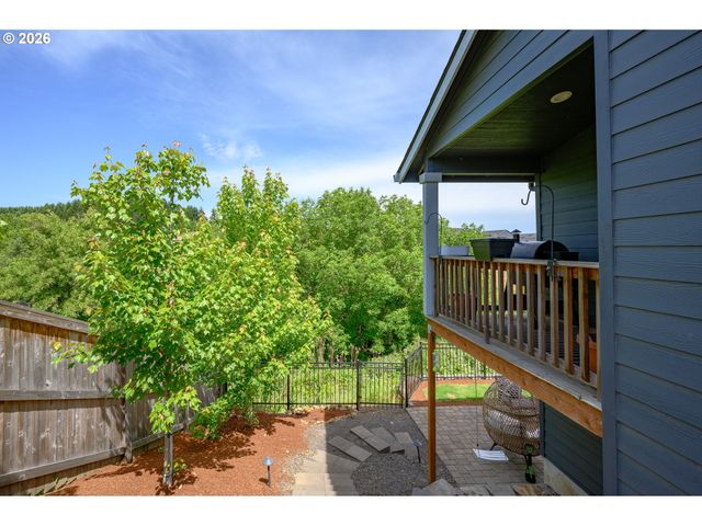 184 Nw BROOKSIDE St, Mc Minnville, OR 97128