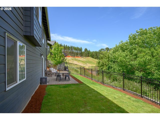 184 Nw BROOKSIDE St, Mc Minnville, OR 97128