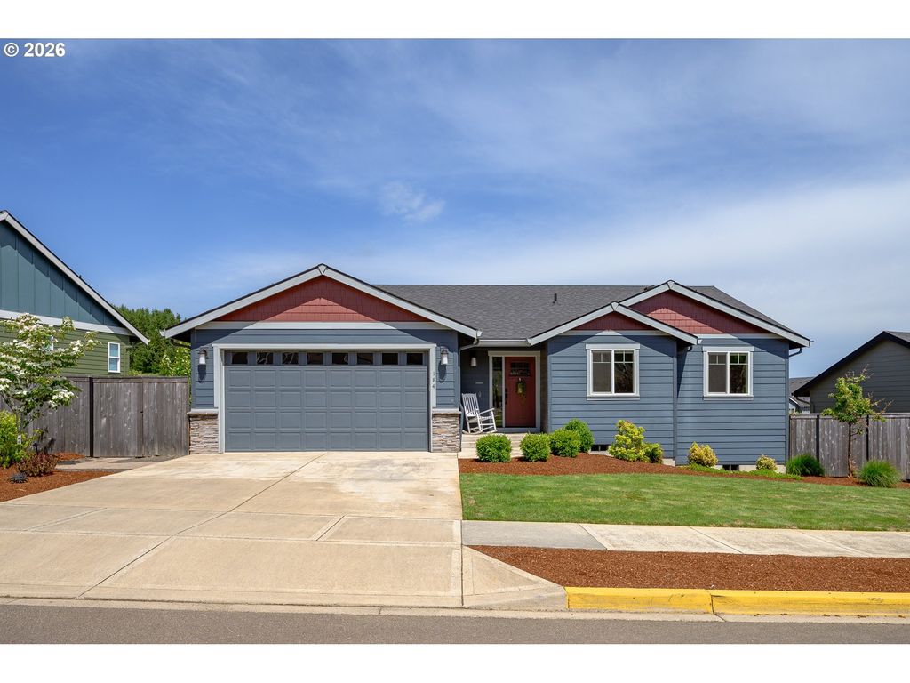 Image 1 of property listing at 184 Nw BROOKSIDE St, Mc Minnville, OR 97128