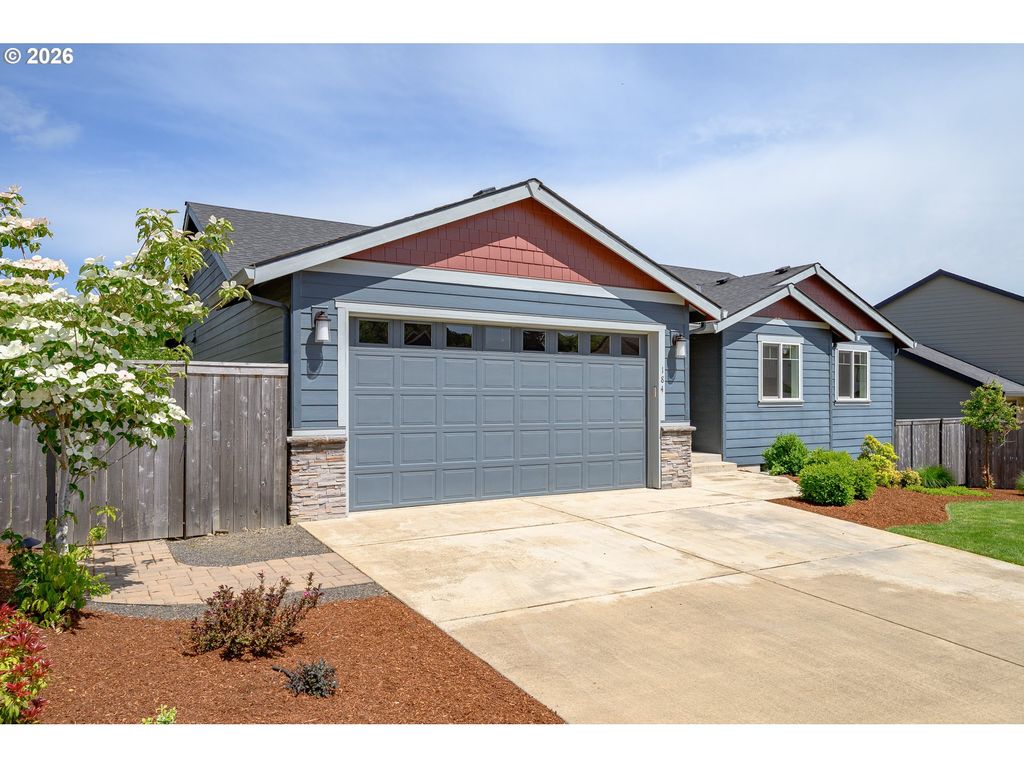 Image 2 of property listing at 184 Nw BROOKSIDE St, Mc Minnville, OR 97128