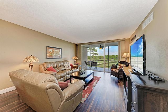 7461 W COUNTRY CLUB DRIVE N 409, Sarasota, FL 34243