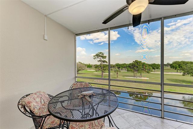 7461 W COUNTRY CLUB DRIVE N 409, Sarasota, FL 34243