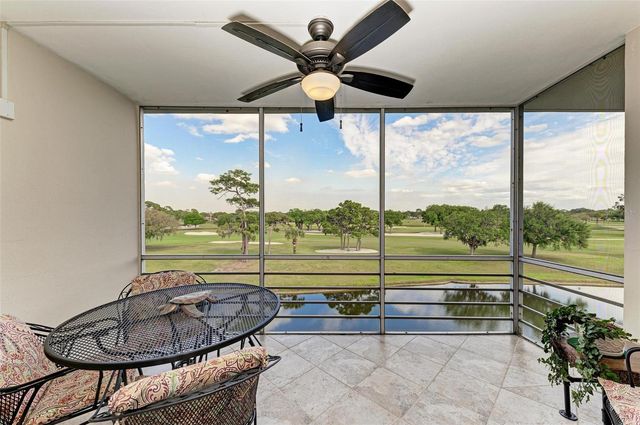 7461 W COUNTRY CLUB DRIVE N 409, Sarasota, FL 34243