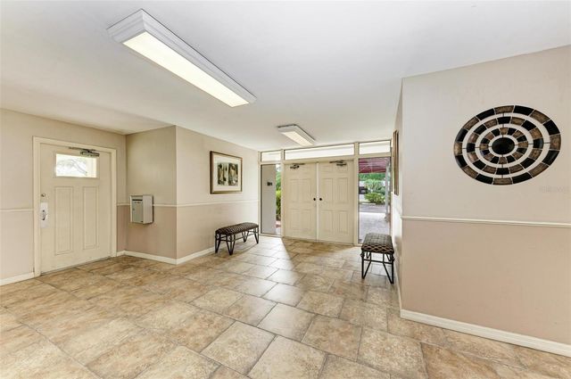7461 W COUNTRY CLUB DRIVE N 409, Sarasota, FL 34243