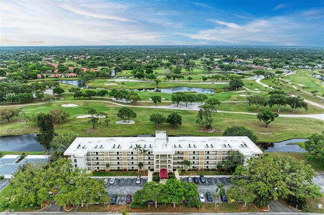 7461 W COUNTRY CLUB DRIVE N 409, Sarasota, FL 34243