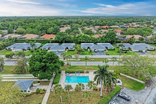 7461 W COUNTRY CLUB DRIVE N 409, Sarasota, FL 34243