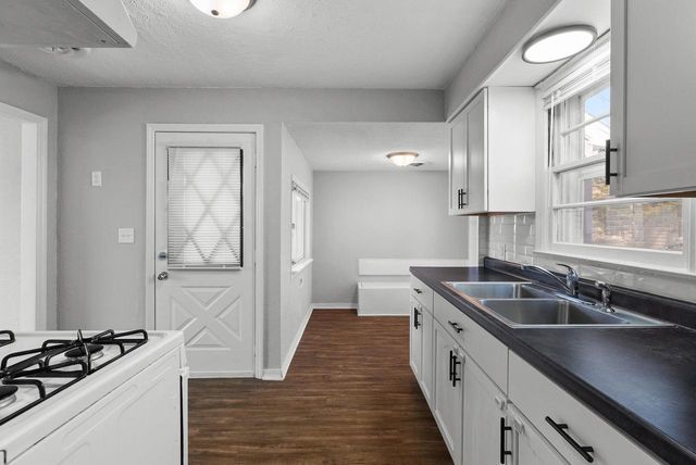 901 Brewster Avenue, Beloit, WI 53511